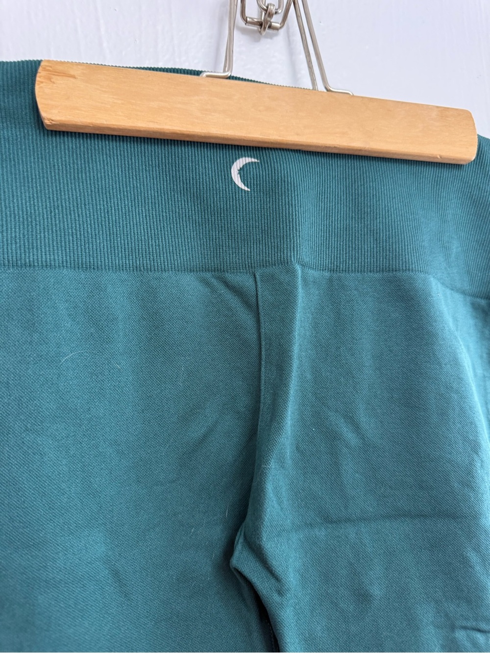 ZYIA Deep Green High-Rise Bike Shorts - Picture 5 of 6